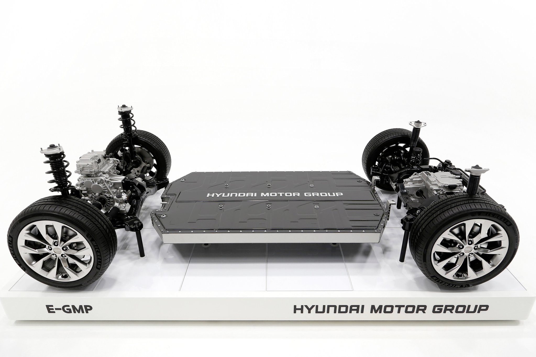 Die grösseren Modelle von Hyundai verfügen über die 800-Volt-Architektur.