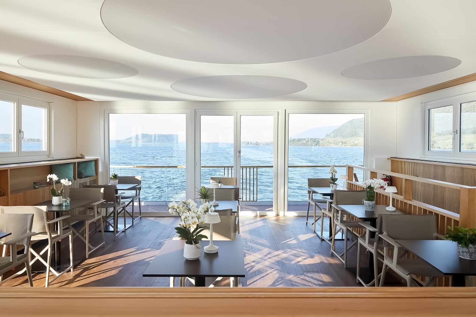 Attila Captain's Lounge