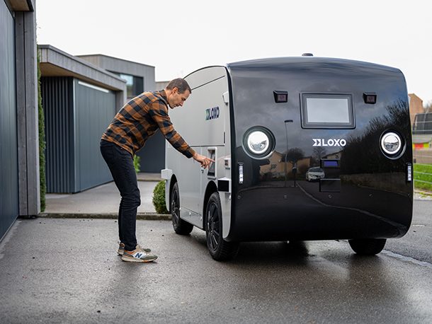 Loxo,le premier véhicule de livraison autonome en Suisse