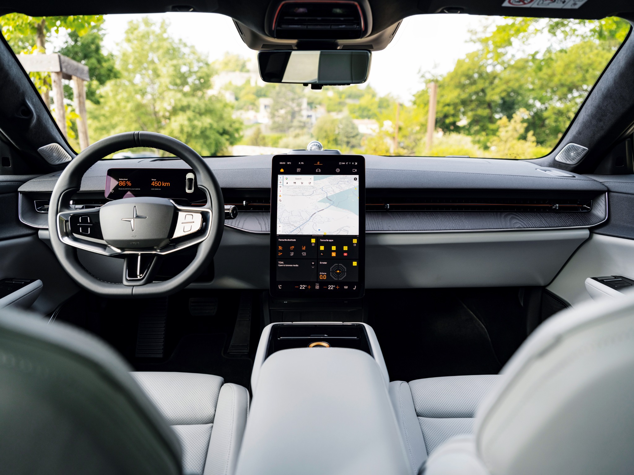 Das Interieur des Polestar 5 ist skandinavisch unaufgeregt, kombiniert aber innovative Materialien mit spannenden Details.