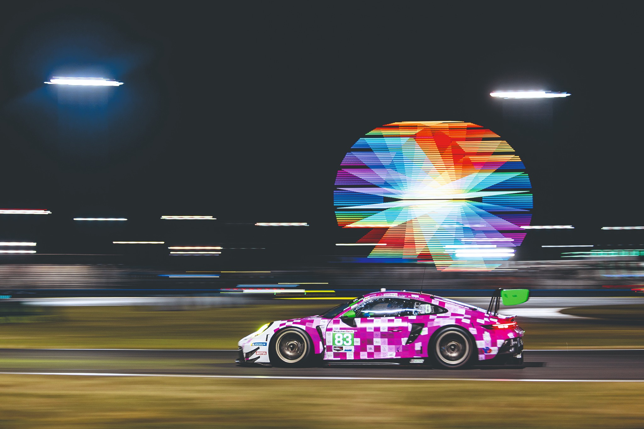 Porsche Gaillard, Frey by night