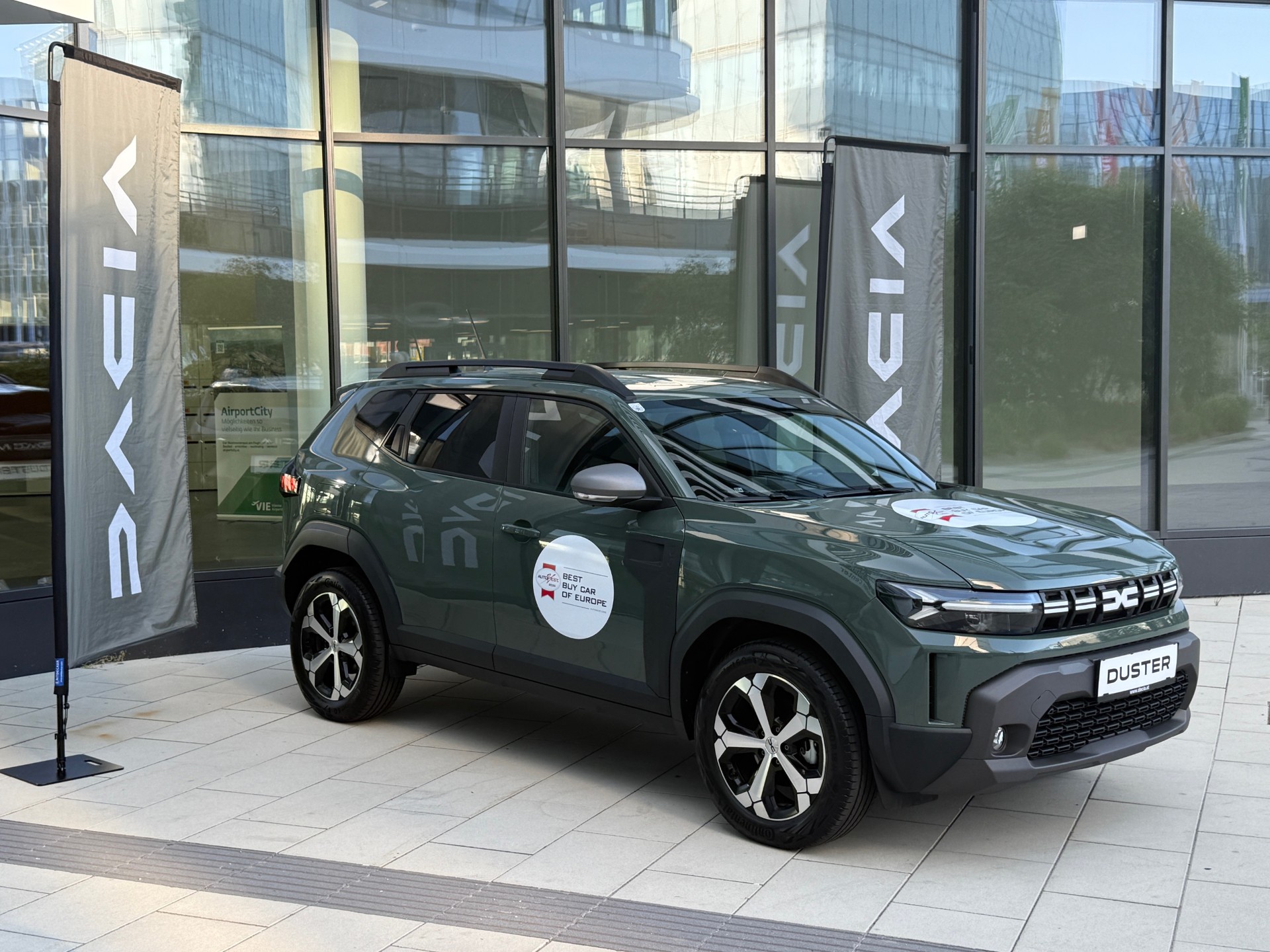 Der grosse Star der Autobest Gala Awards 2025 in Wien: Der New Dacia Duster