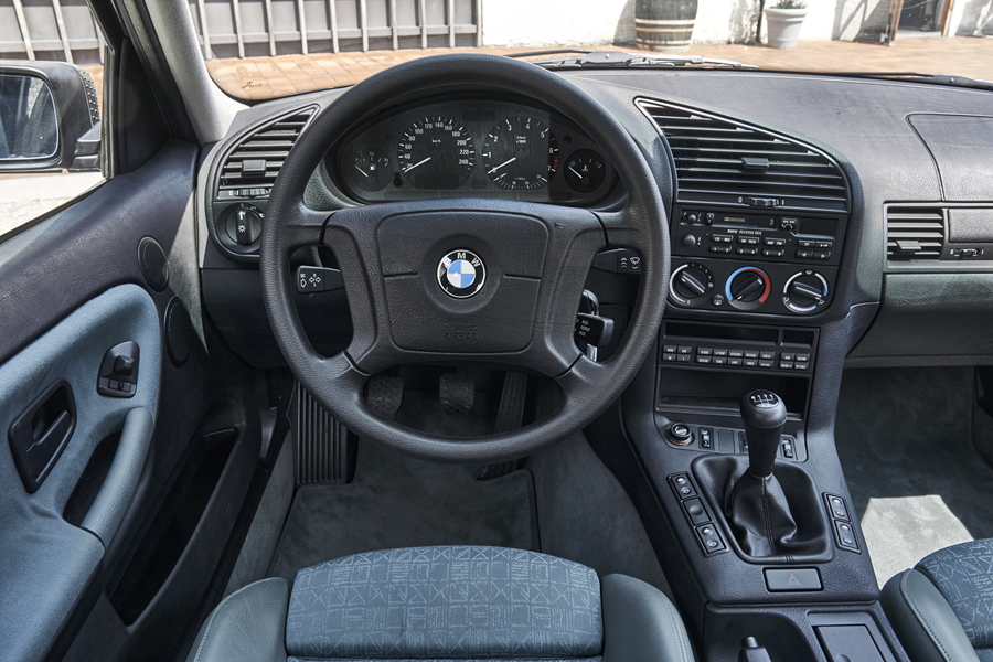Innenraum E36