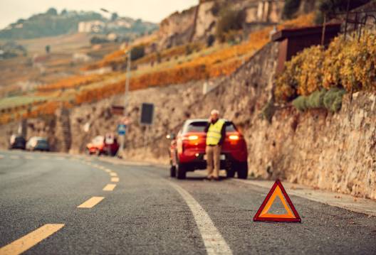 Soccorso stradale ACS: interventi in calo per la prima volta dalla pandemia, soddisfazione sempre elevata.