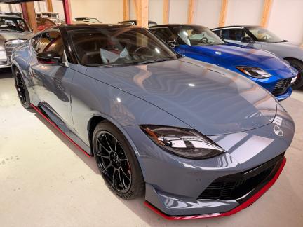 Ebenfalls zum exklusiven Import-Portfolio von all.cars gehört seit Frühjahr 2025 das legendäre japanische Sportcoupé Nissan Z (3,0-Liter-V6-Twin-Turbo-Motor mit 400 PS bei 6400 U/min und 475 Nm bei 1600 bis 5200 U/min.) zu Preisen von CHF 67'690.-- (Sport) und CHF 69'690.-- (Performance).