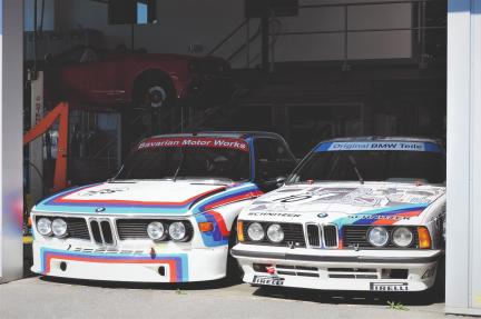 Ihr Jagdrevier sind die Rennpisten: 3.0 CSL (links) und 635 CSi (rechts)