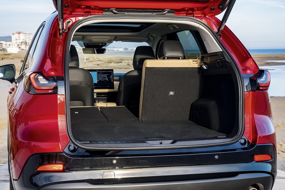 Der variable Kofferraum schluckt zwischen 583 und maximal 2019 Liter.