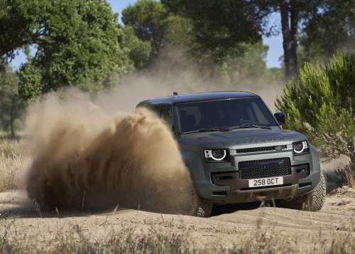 Land Rover Defender OCTA Off Road