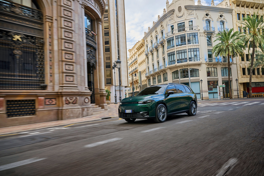 Die Allradversion des C10 unterscheidet sich aussen und innen nicht von der Variante mit Heckantrieb.