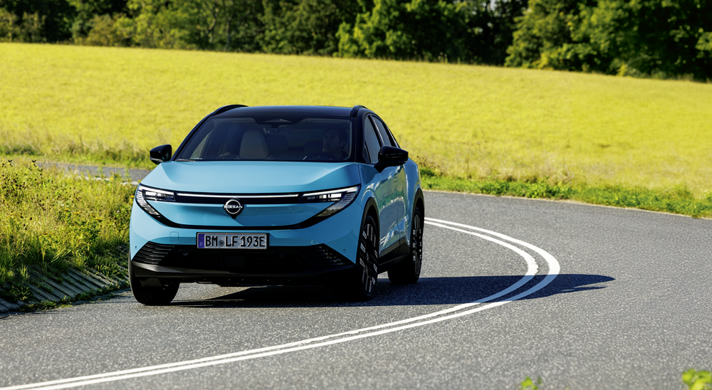 Der Nissan Leaf wiegt knapp zwei Tonnen, beschleunigt in 7,6 Sekunden von 0 auf 100 km/h und schafft bis zu 160 km/h. 