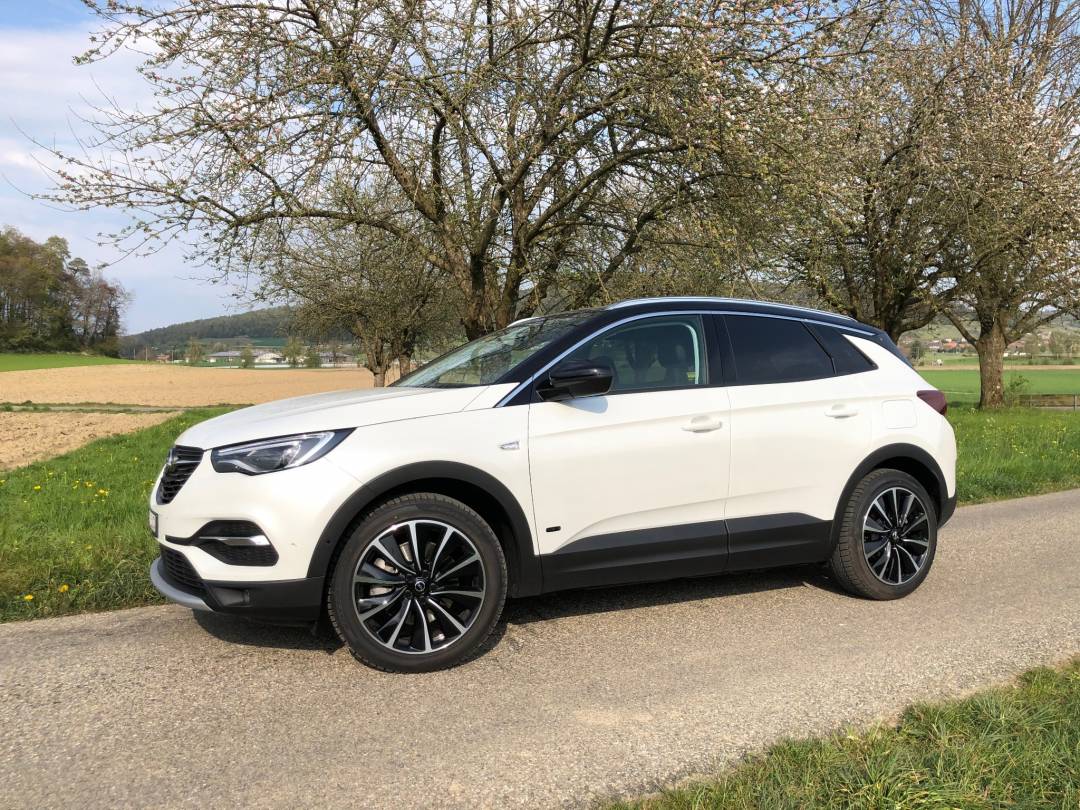 https://www.acs.ch/media/img/interessantes/opel-grandland-x/weblication/wThumbnails/01-Opel-Grandland-X-09d7f57f-6c98ac18@776ll.jpg