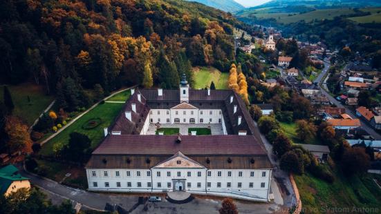 Schloss Svaty Anton bei Banská Štiavnica