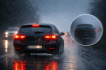 Im Vergleich: Sichtbarkeit mit eingeschaltetem Abblendlicht und mit Tagfahrlicht. (Bild KI generiert)