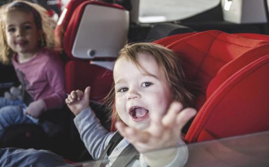 Die Busse für den Transport eines Kindes, das nicht richtig gesichert ist, beträgt CHF 60.-.