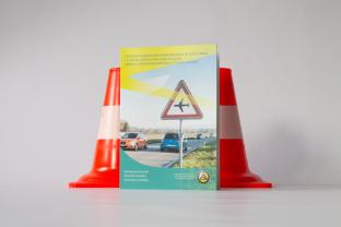 Opuscolo con «Segnali stradali e demarcazioni in uso in Svizzera»