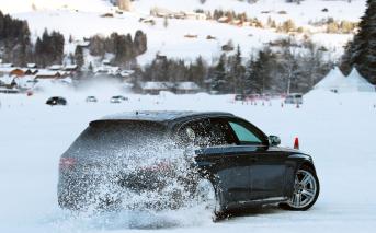 Fahrtraining Eis & Schnee in Saanen