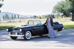 Ford Thunderbird mit seiner Besitzerin, Sue Hecker