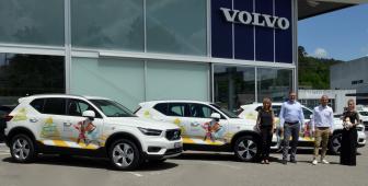 Von links: Anita Brechtbühl (Leiterin Verkehrssicherheit ACS), Miguel Leitão (Verkaufsleiter Volvo Cars Bern), Reto Braun (Geschäftsführer Volvo Cars Bern), Stefanie Gilgen (Projektassistentin Verkehrssicherheit ACS).