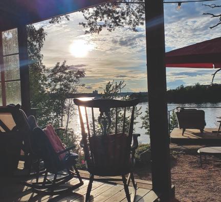 Barbecue et détente à Villan Röda