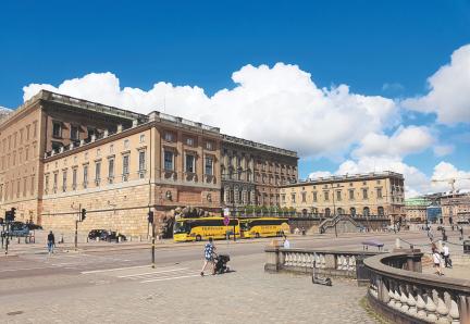 L’imposant château royal avec plus de 600 pièces