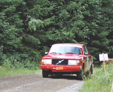 Super puissante : la Volvo 240 Turbo Rallye